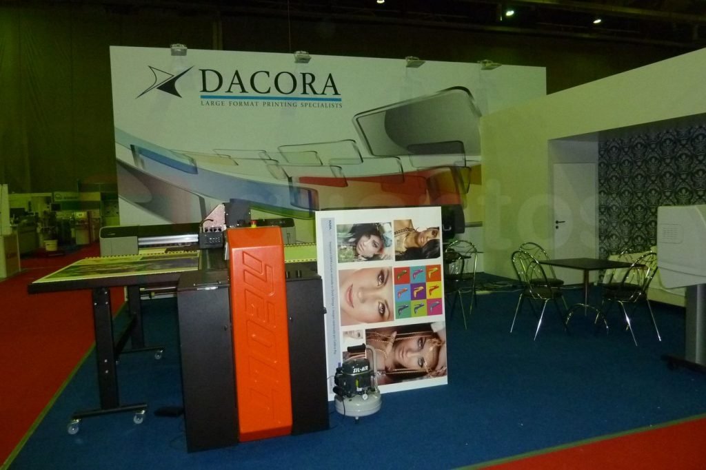 Stand expozitional Dacora Print | standuri-expozitionale