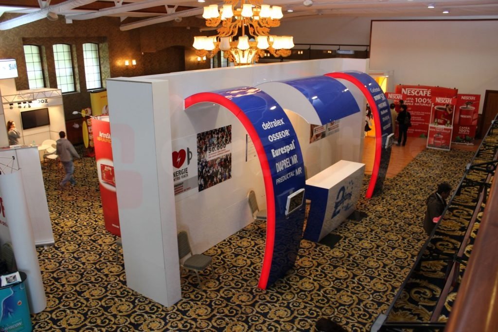 Stand expozitional Servier | standuri-expozitionale