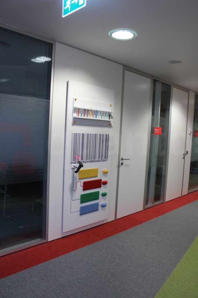 Decor sediu Teamnet | decoruri